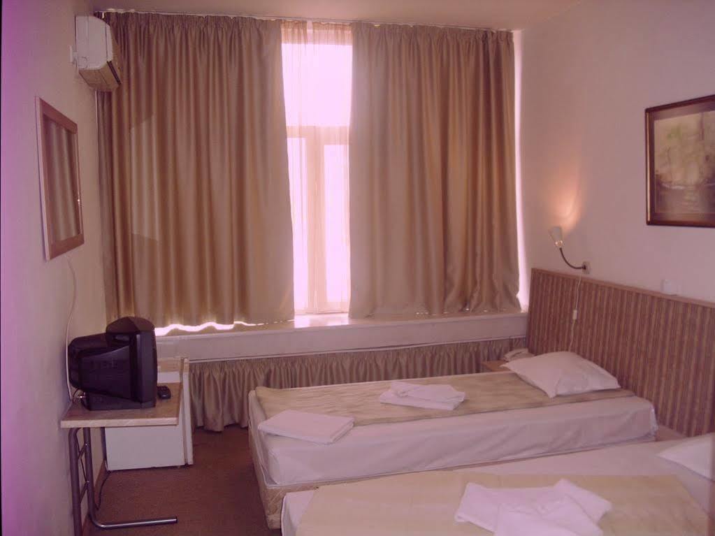 Hotel Alabin Central Sofia Exteriör bild