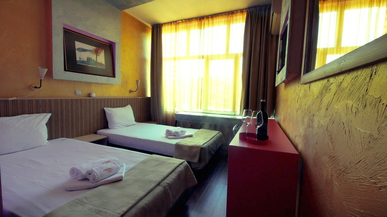 Hotel Alabin Central Sofia Exteriör bild