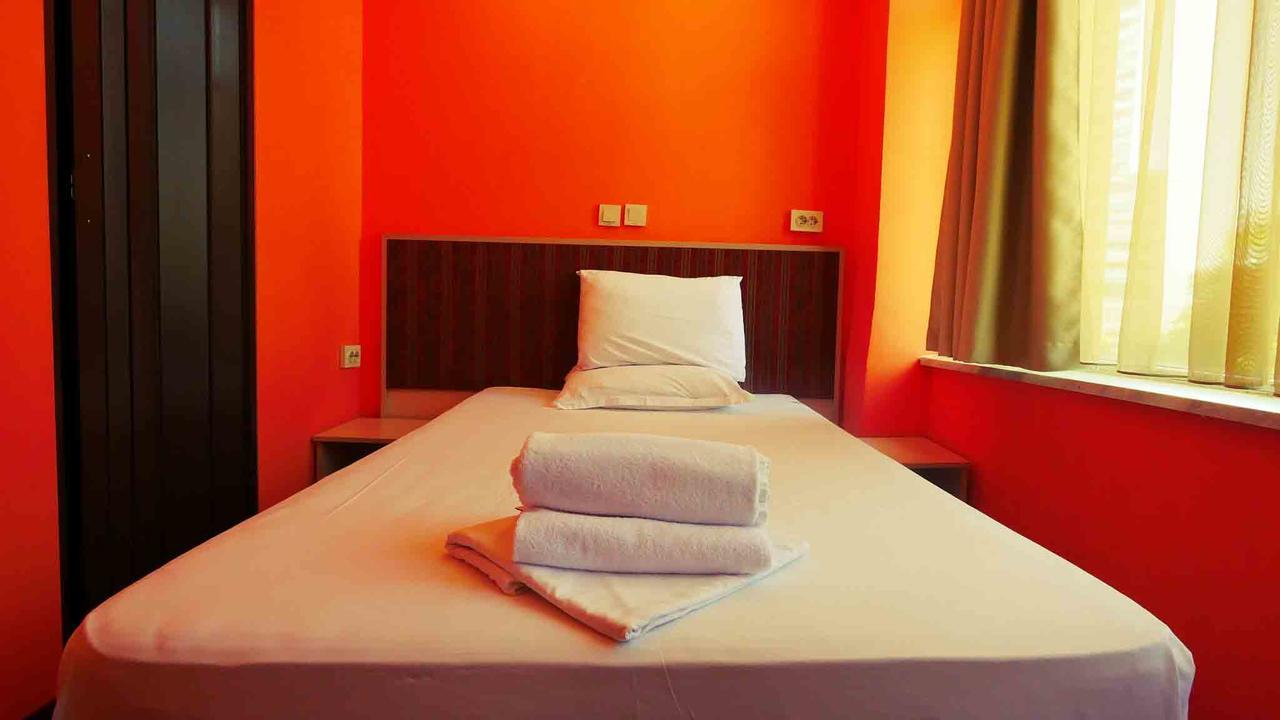 Hotel Alabin Central Sofia Exteriör bild