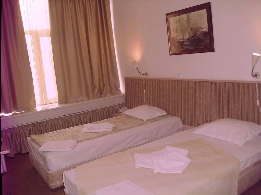 Hotel Alabin Central Sofia Exteriör bild